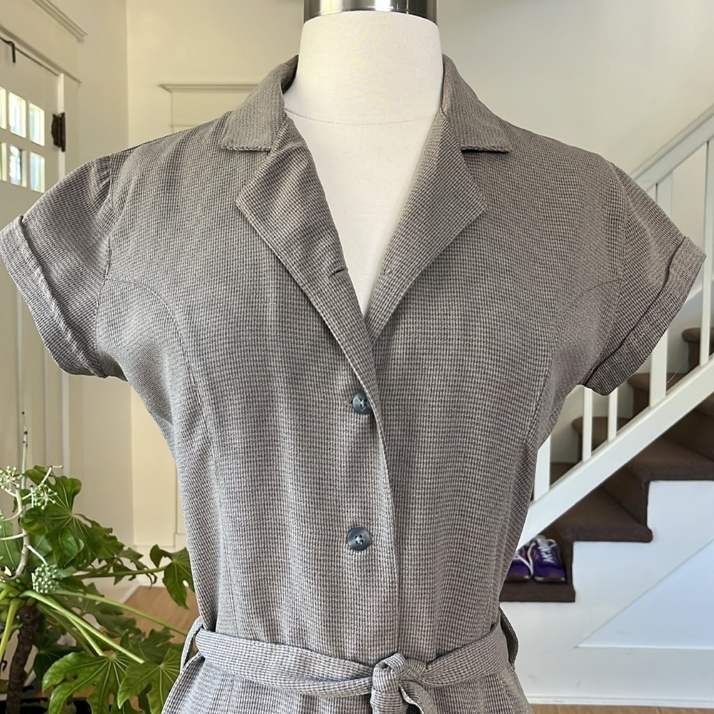 EX OFFICIO Belted Travel Dress Size 6 - Picture 2 of 14